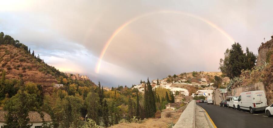 Paisaje del valle del río Darro desde el Sacromonte